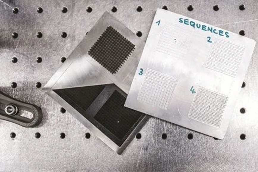 AVČR: Zásah světelným kladivem je na vzorku vidět pouhým okem.