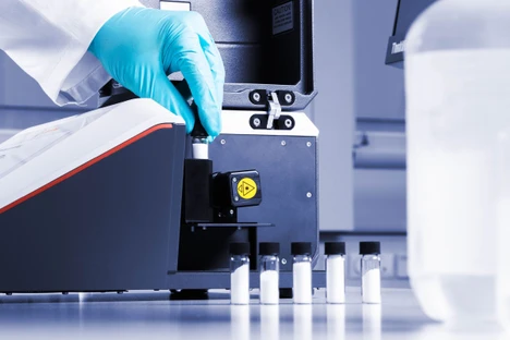 Anton Paar Cora 5001 kompaktní Ramanův spektrometr