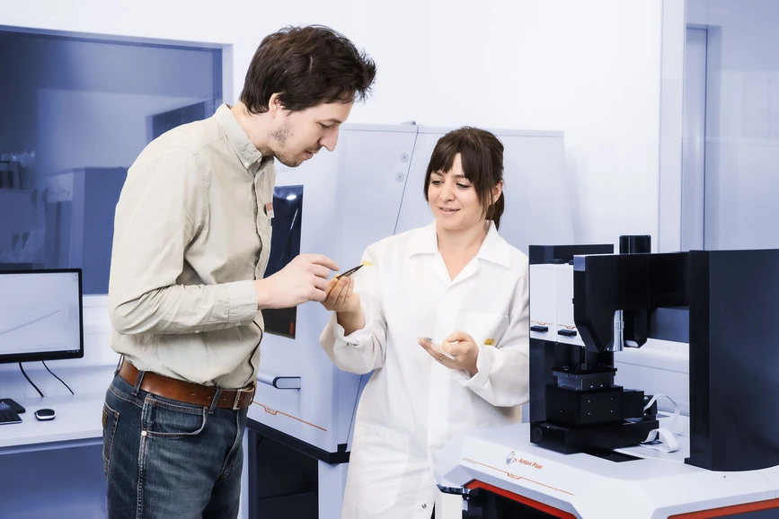 Anton Paar Step platformy pro mechanické testování povrchu.