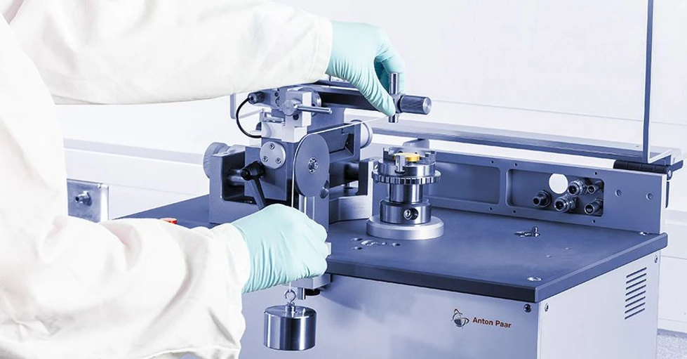 Anton Paar: TRB³ tribometr typu Pin-on-disk.