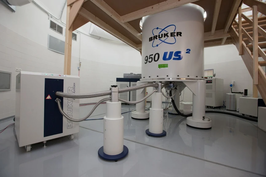 CEITEC: Josef Dadok: Sto let od narození muže, který změnil magnetickou rezonanci: Národní NMR centrum Josefa Dadoka.