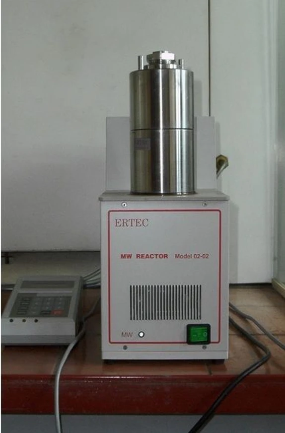 ERTEC V2 Reaktor s fokusovaným polem.