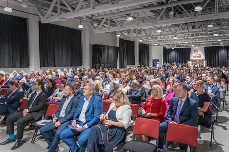 Farmaceutická fakulta UK oslavila 55. výročí svého vzniku