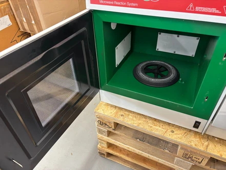 Anton Paar Multiwave 3000 mikrovlnný reakční systém (Testováno)