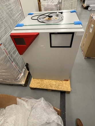 Binder CO2 inkubátor CB260 (Testováno)