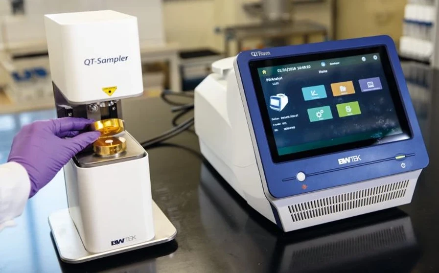 Metrohm: QTRam Raman spektrometr pro vícesložkovou analýzu z jednoho vzorku