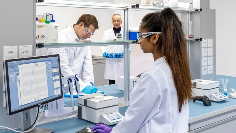 Mettler-Toledo: UV Vis Spectrophotometry for Teaching and Education
