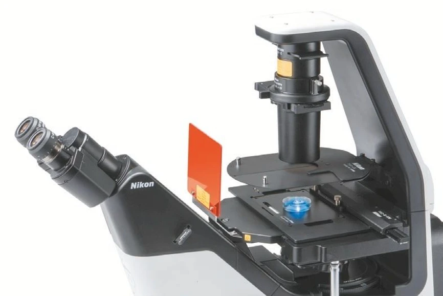 Altium International: Nikon Eclipse Ts2-FL invertovaný mikroskop