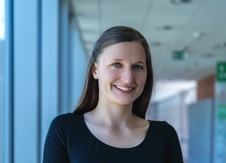 „První komunikátoři vědy pro mě byli už učitelé na střední,“ říká výzkumnice a laureátka ceny Učené společnosti Barbora Rudzanová