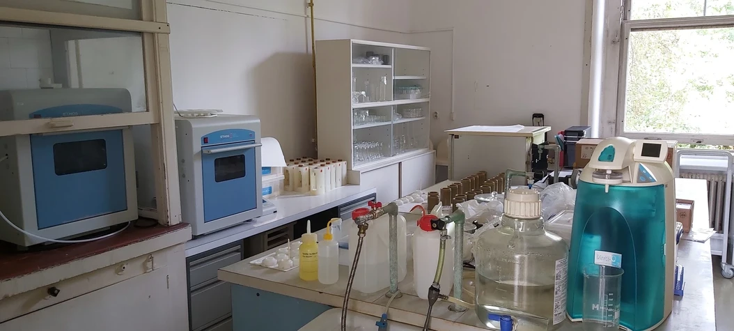 Státní zdravotní ústav v Praze/Oddělení prvkové analýzy: Příprava vzorků