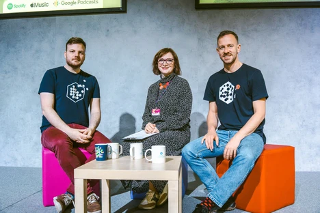 Podcast CHEmic #31 – Nejpyšnější jsme, když lidé z našich akcí odcházejí nadšení, říkají popularizátoři vědy