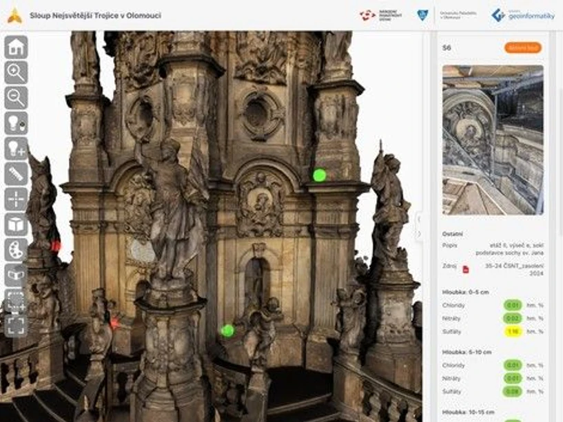 UPOL / Luděk Peřina: Odborníci z přírodovědecké fakulty pomáhají s obnovou sloupu Nejsvětější Trojice