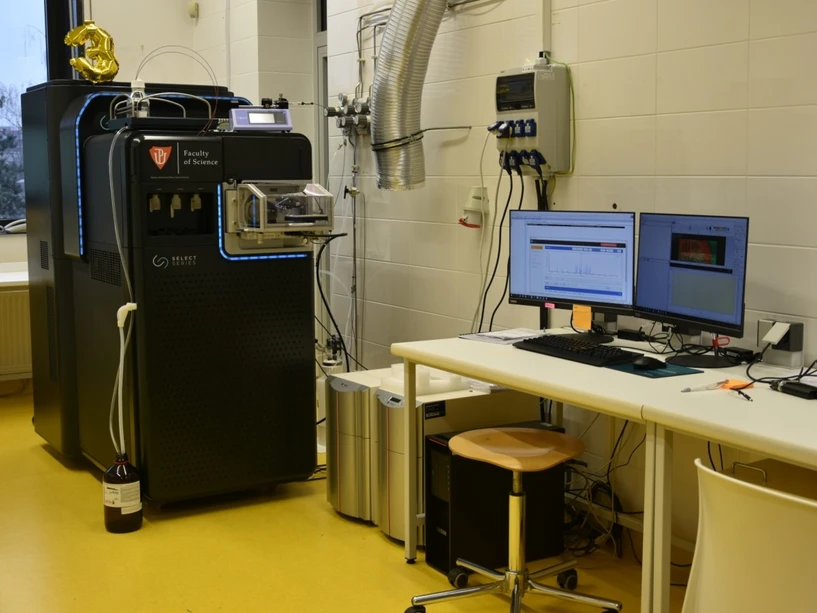 UPOL: Přírodovědecká fakulta pořídila v roce 2019 špičkový vysokorozlišující hmotnostní spektrometr