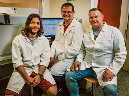 Vědci z katedry analytické chemie vyvinuli novou metodu sledování nanočástic