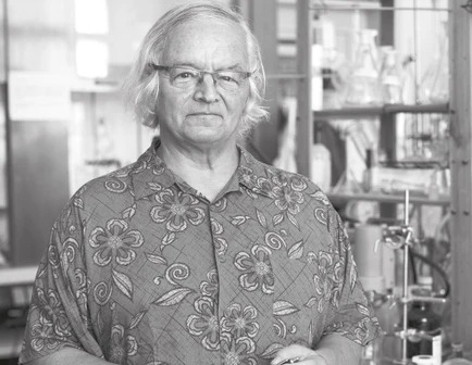 prof. RNDr. Pavel Drašar, DSc.